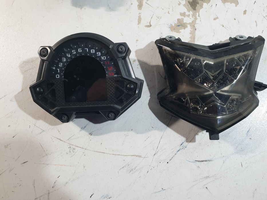 Kawasaki Z 900 Z900 przełącznik licznik lampa regulator napiecia