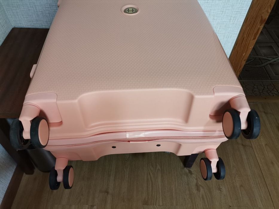 Поліпропілен 66см валіза середня чемодан средний купить в Украине