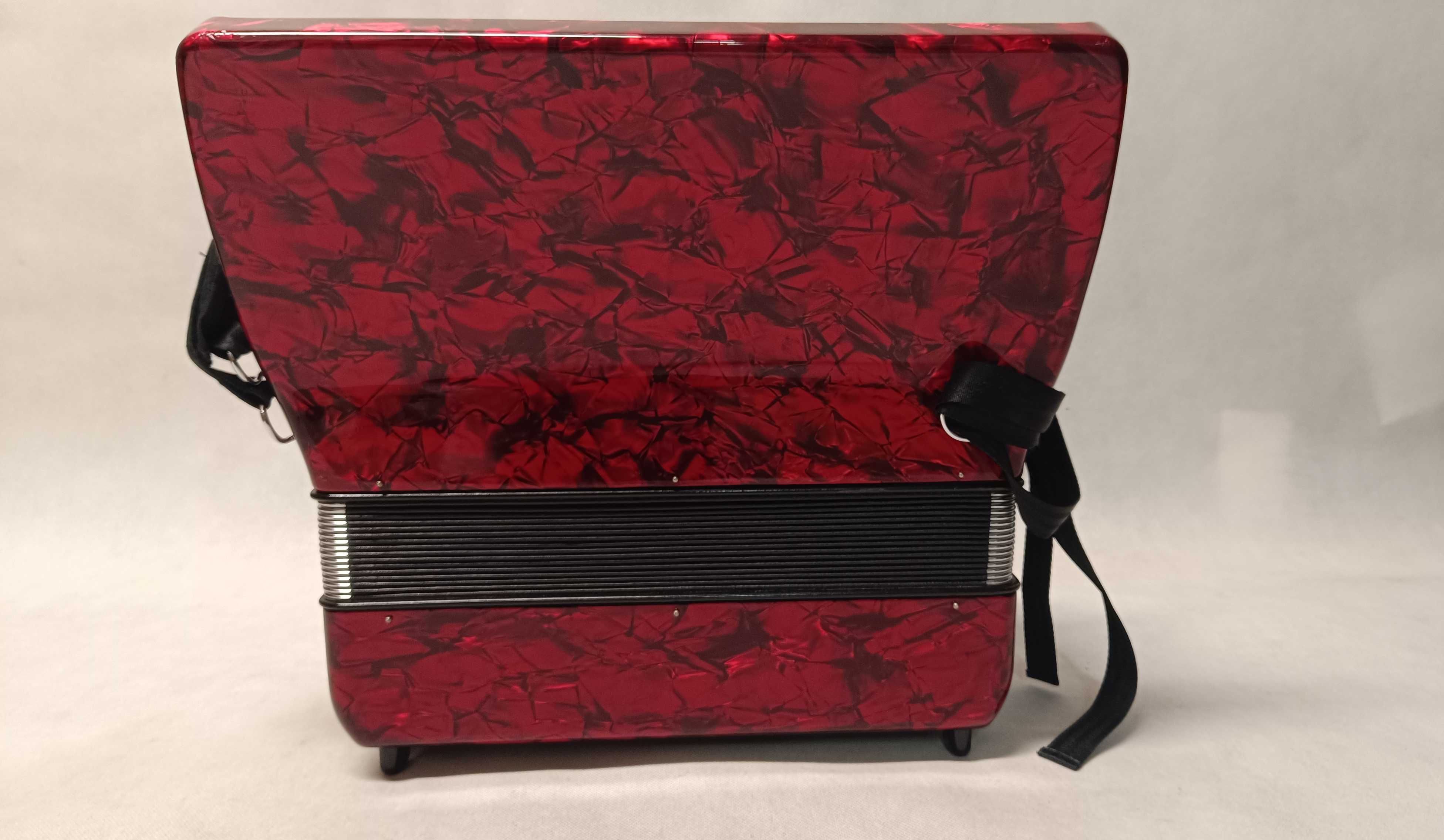 Akordeon HOHNER Amica III 72 Bas
