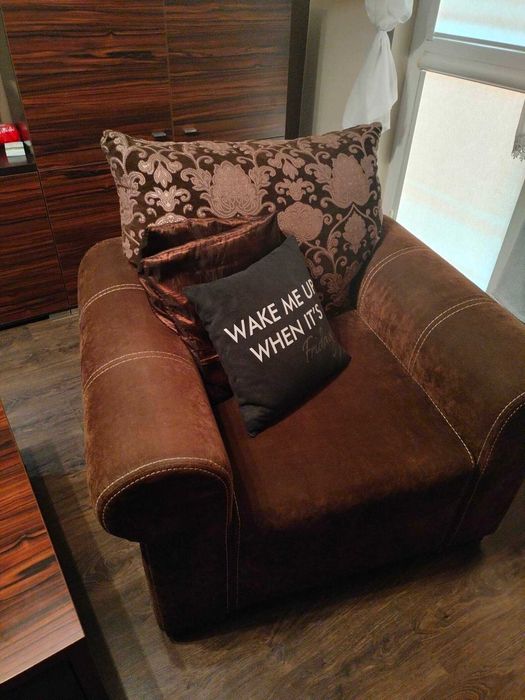 Mam na sprzedaż duży fotel