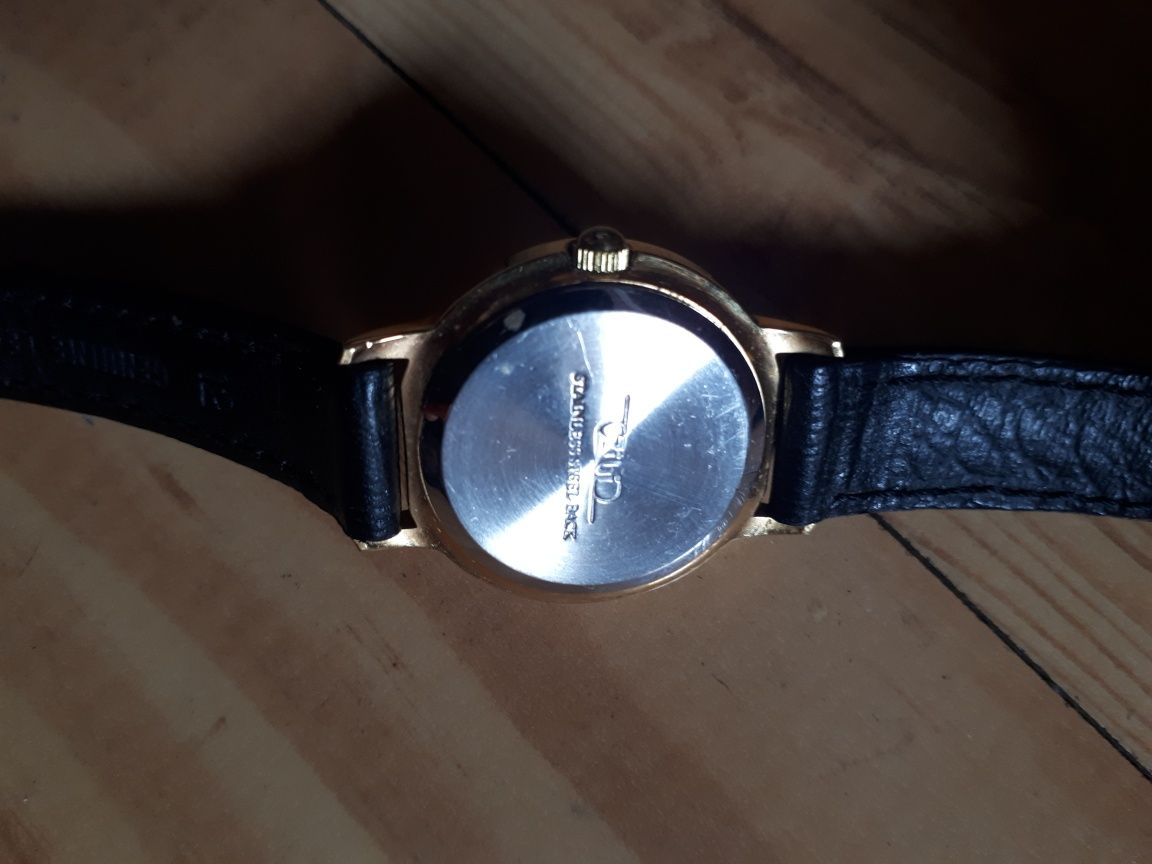 Larot Zibi bardzo ładny, zgrabny zegarek damski