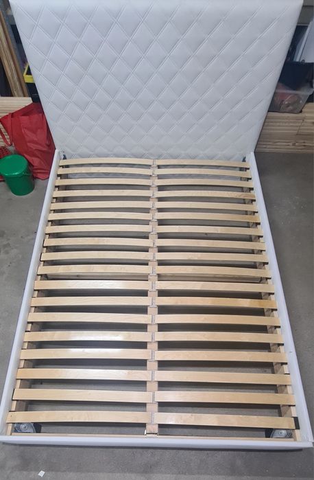 Łóżko marki Bedlux