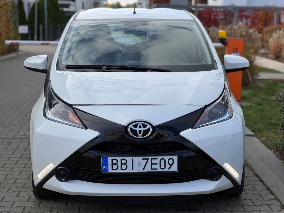 Toyota Aygo X-Play ! Niski Przebieg ! Model 2016 ! Klima ! Tempomat ! Zamiana