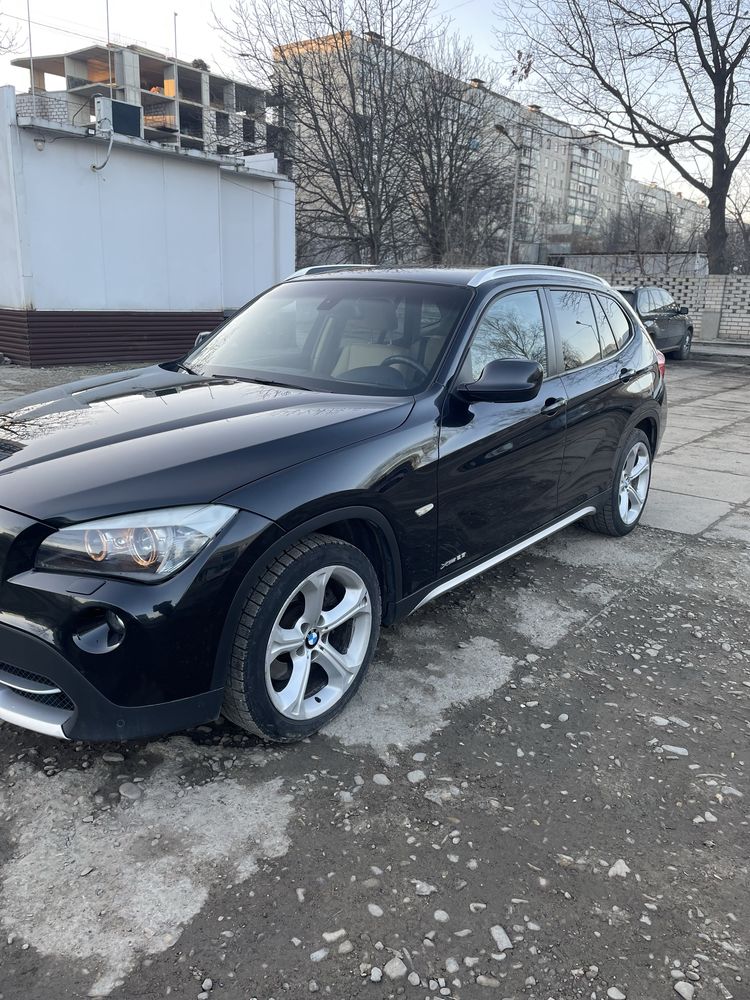 Офіціал E84 bmw x1