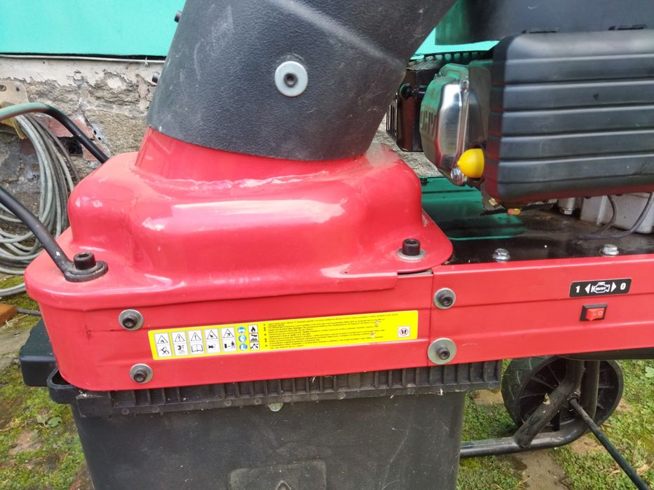 Rozdrabniacz do gałęzi spalinowy Kraftdele jak nowy.