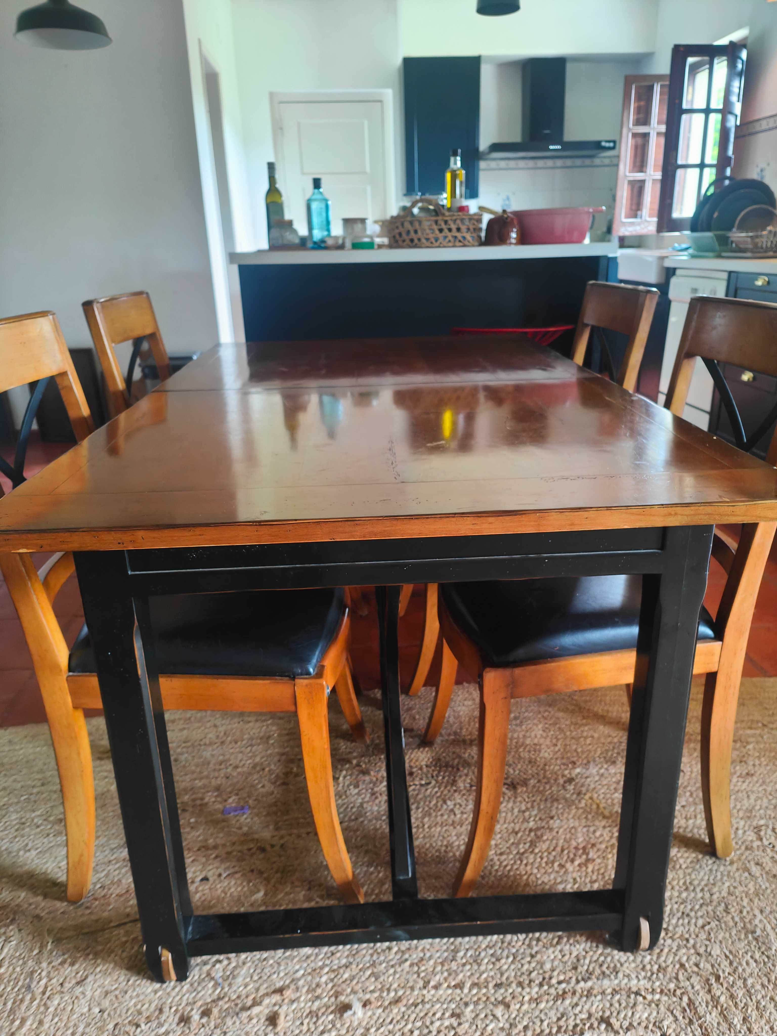 Mesa Roche Bobois