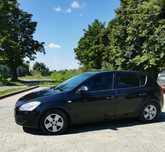 Автомобіль kia ceed