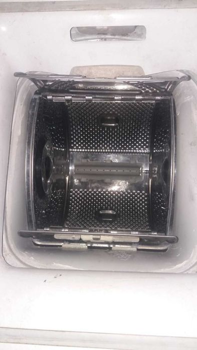 Продам пральну машину Wirpool AWE 7515/1 з вертикальним завантаженням