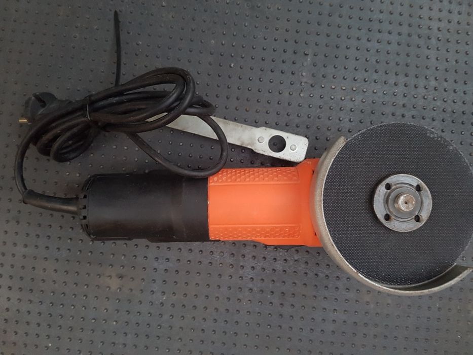 Rebarbadora BLACK e DECKER 750w