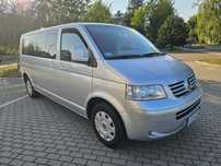 Volkswagen Caravelle 2.5TDI /Long /8 osób /Aut. /Temp. /2x Drzwi boczne+dociąg /Rolety /Hak