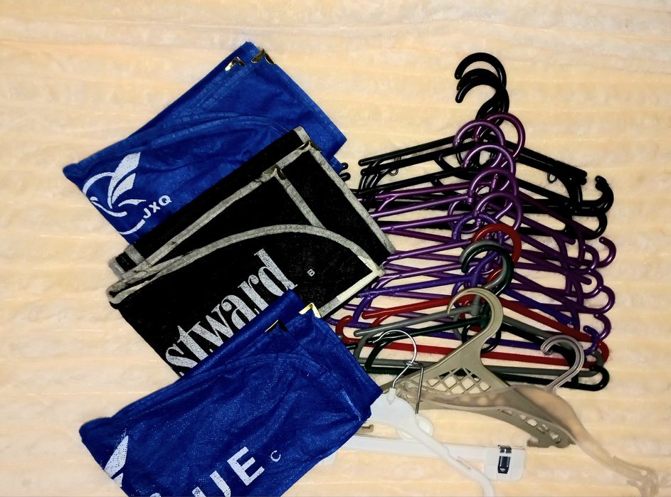 Тремпеля вешалки