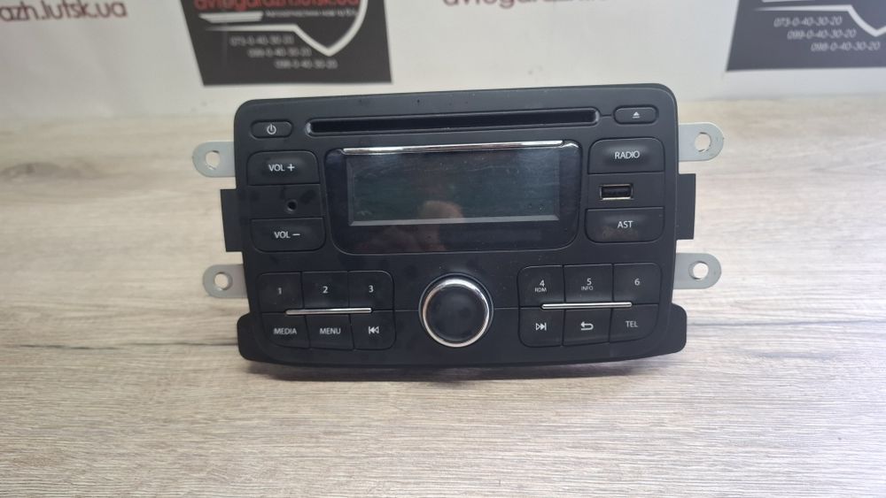 Магнітола Renault автомагнітола Renault