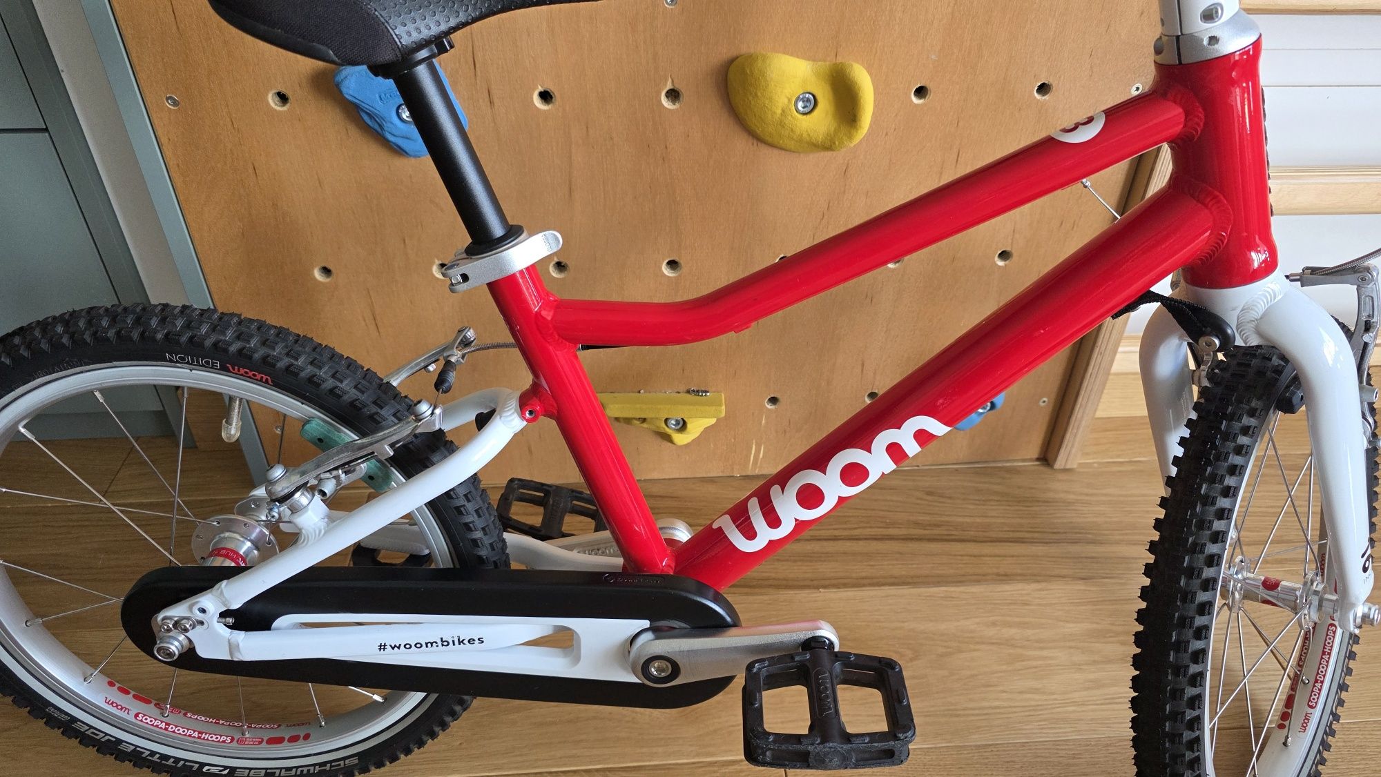 Rower woom 3 czerwony plus noga