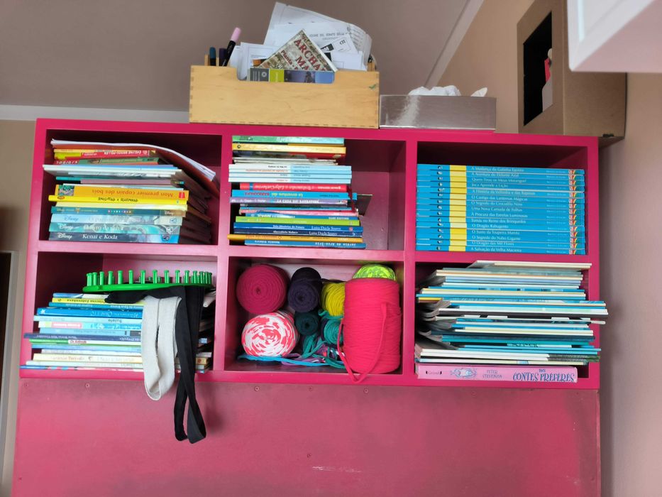 Cama beliche superior lacada cor de rosa