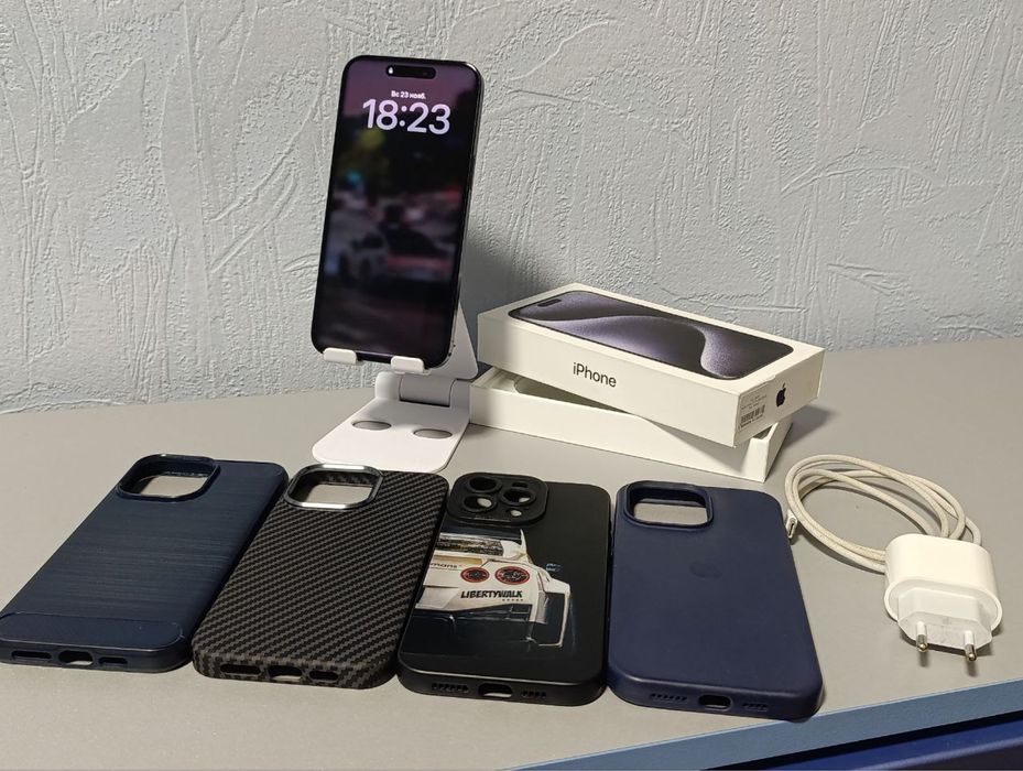 Продам IPhone 15 pro max 256 gb