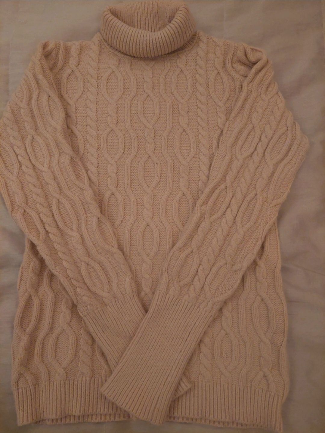 Sweter damski marki Reserved