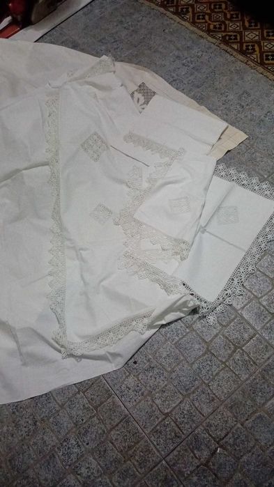Lençol  antigo de bordados de Nisa