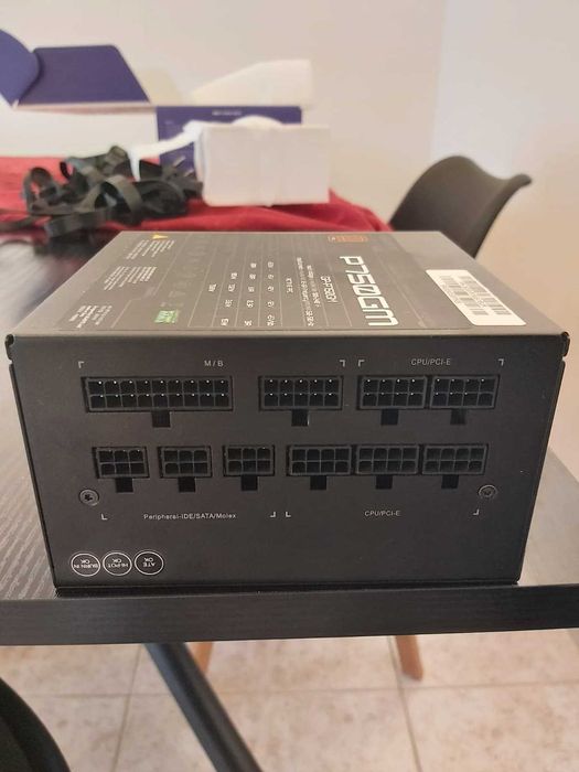 Fonte de Alimentação Modular Gigabyte P750GM 750W 80PLUS Gold