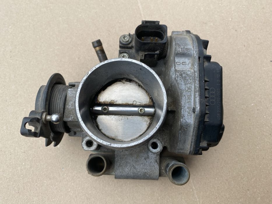 Audi a4b5 a6c5 Passat b5 przepustnica 058.133.063H