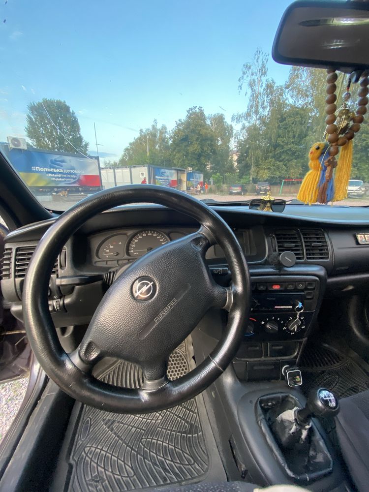 Продам Opel Vektra B