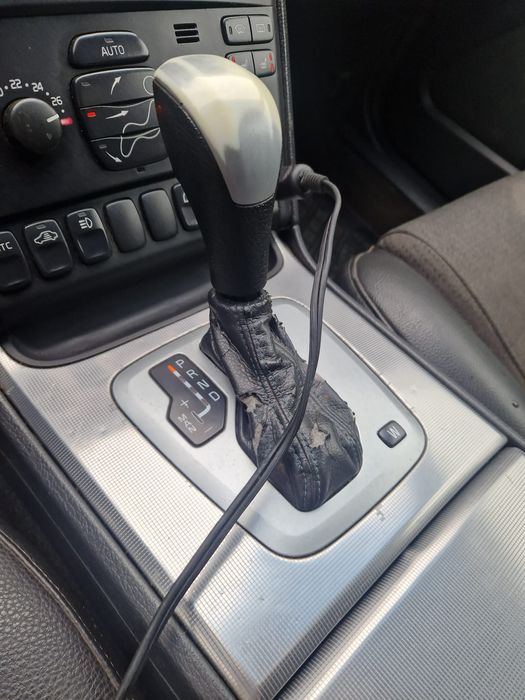 Продам для ЗСУ или Военному Вольво СХ90 D5