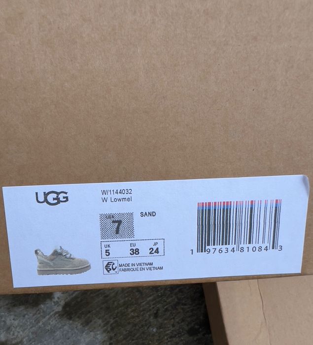 Ugg Lowmel beige 41,42р