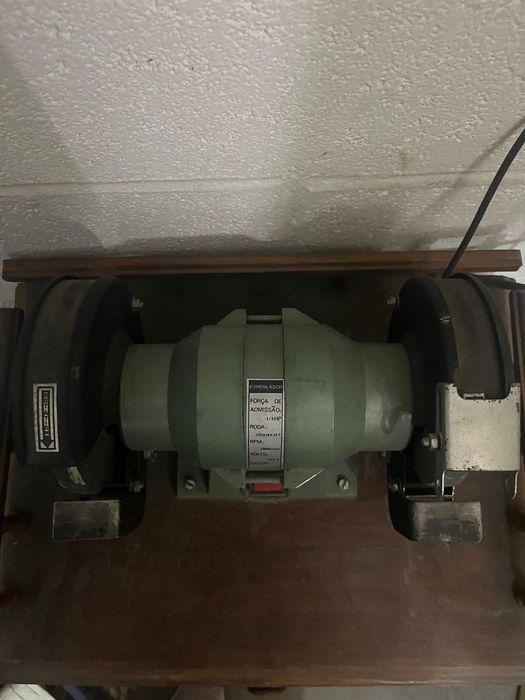 Vendo esmoril como novo