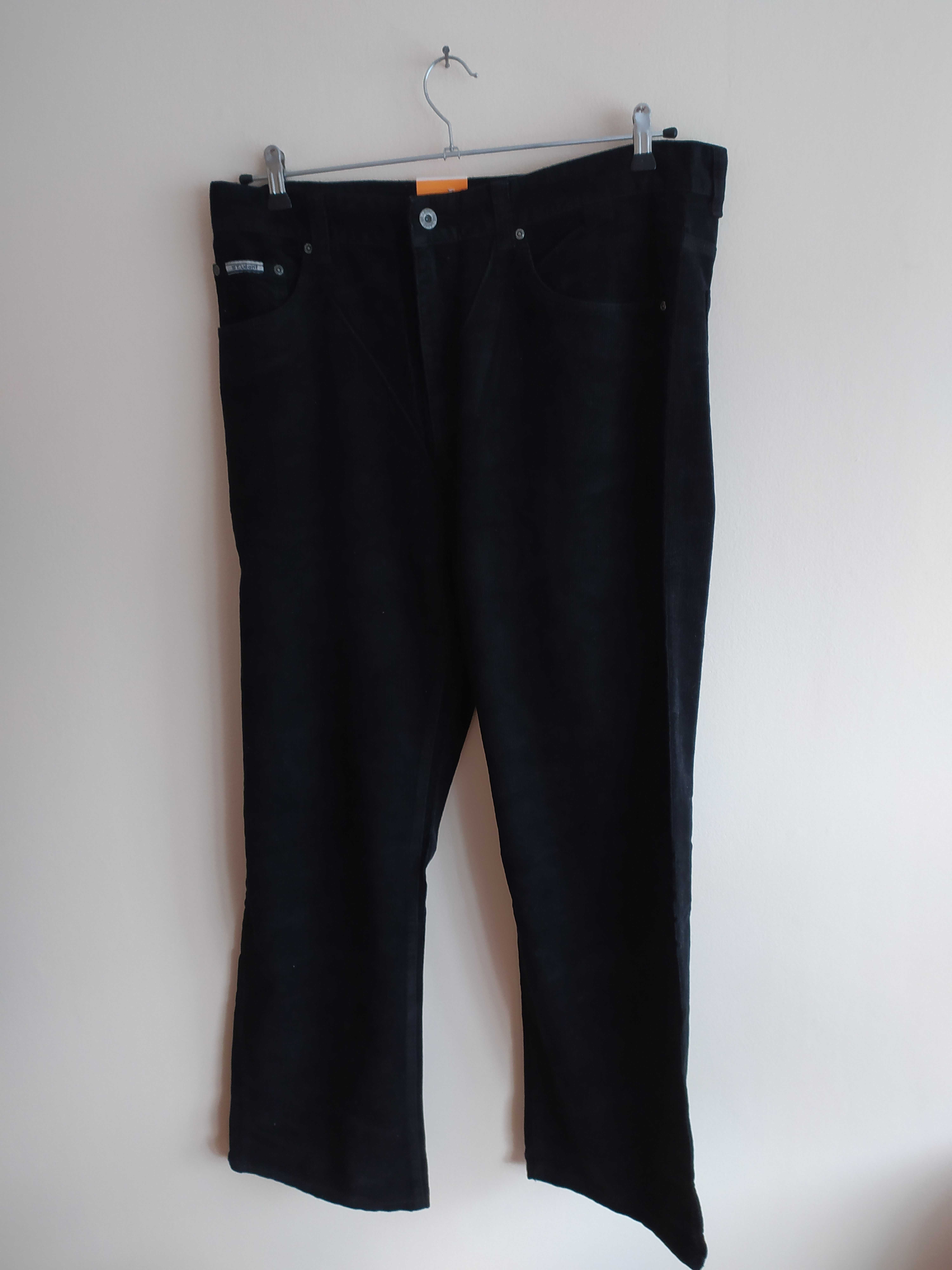 Spodnie jeansowe drobny sztruks czarne