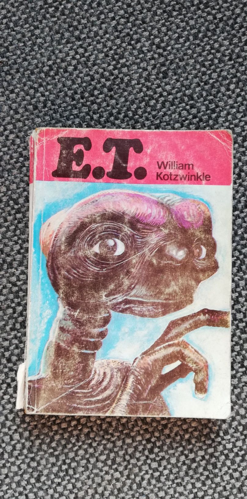 E.T. - William Kotzwinkle