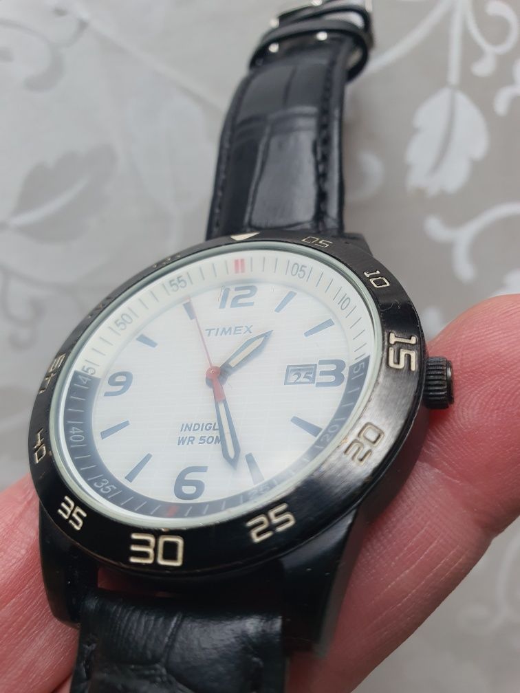 Zegarek męski Timex.