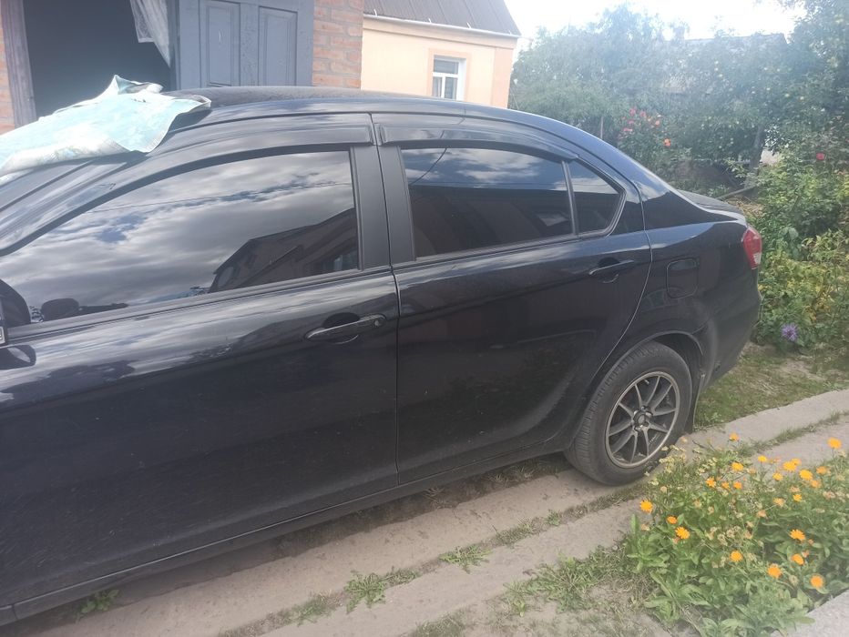 Хороший і надійний автомобіль