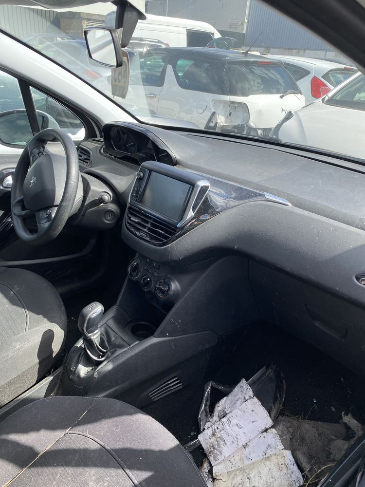 Peugeot  208 1.5 HDI para pecas