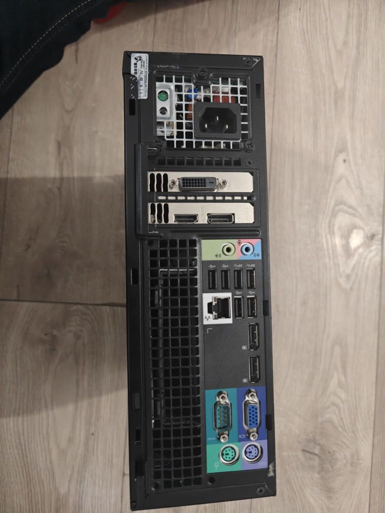 Dell Optiplex 7010 SSF - Komputer i7, GTX Ti, SSD + monitor AOC 21.5"