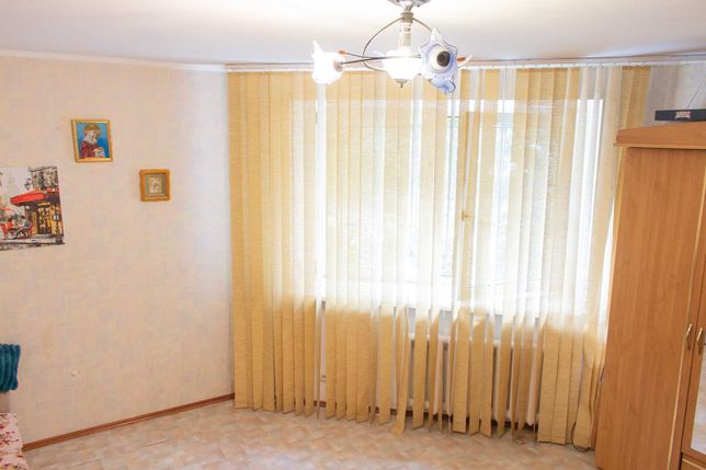 Продам 3 комнатную квартиру на Пишоновской.