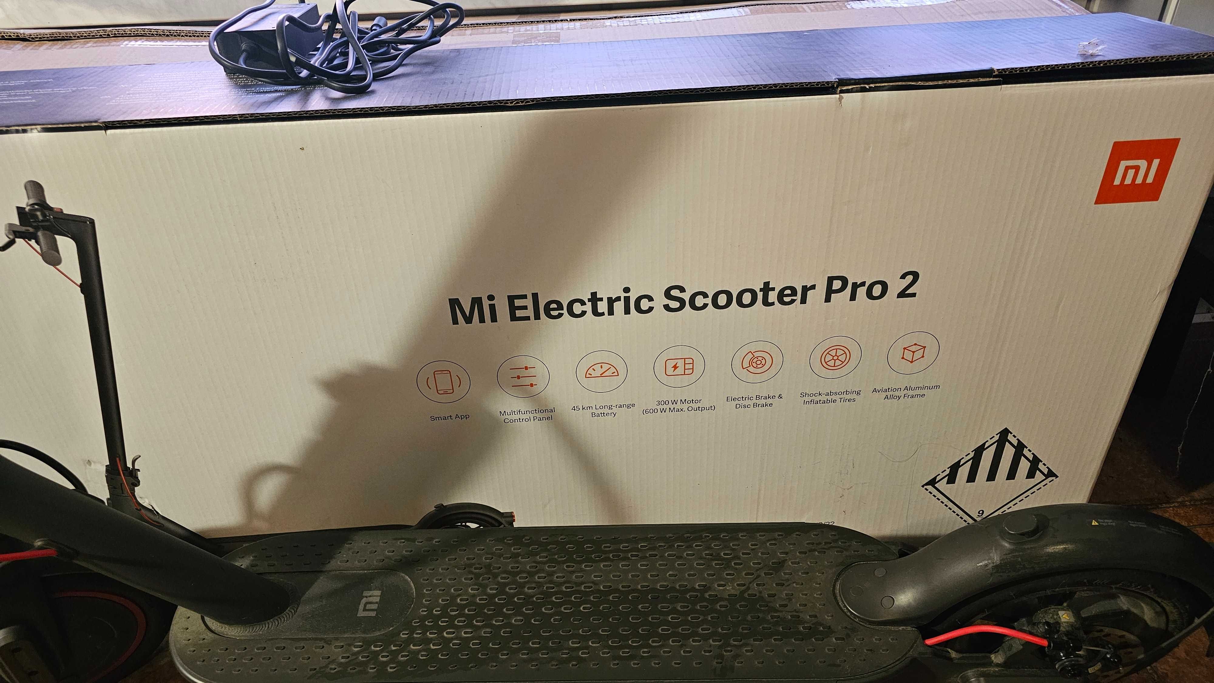 Hulajnoga elektryczna Mi electric scooter pro 2 okazja jak nowa