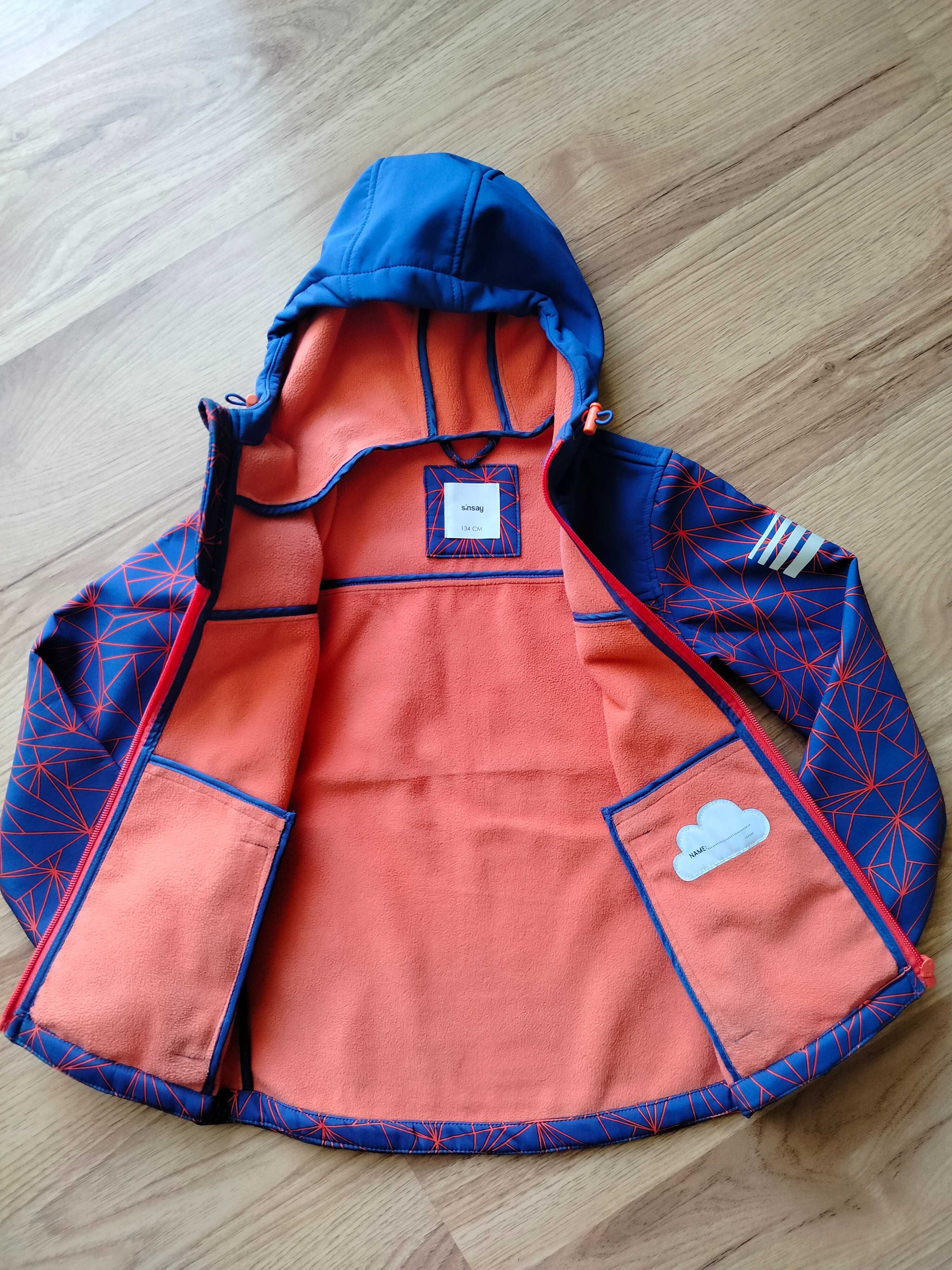 Kurtka softshell dziecięcy Sinsay, rozm. 134