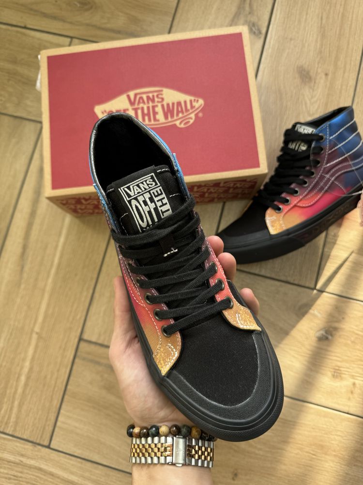 Wysokie Kolorowe Trampki Damskie Vans Czarne Sneakersy
