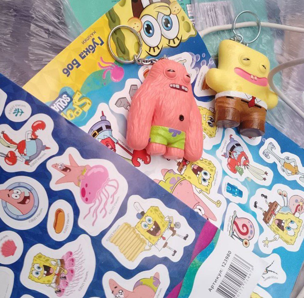 FUGGLER 2 СЕРІЯ spongebob, patrick;губка Боб, патрик ОБМІН