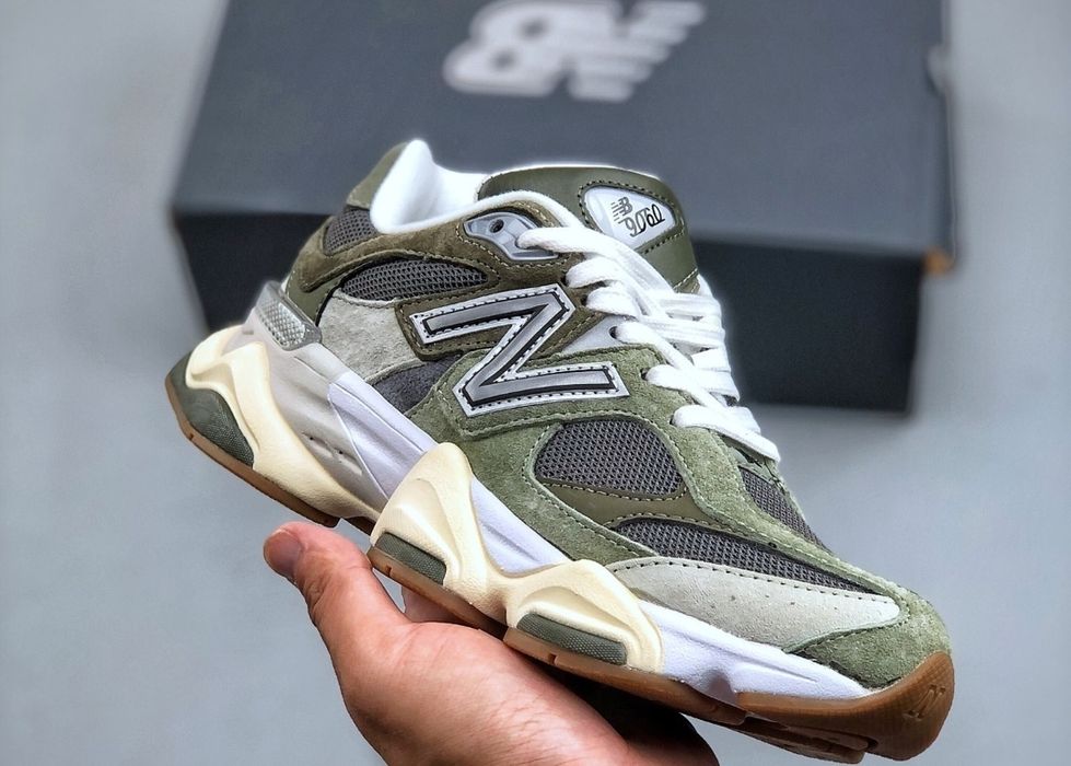 New  Balance  9060