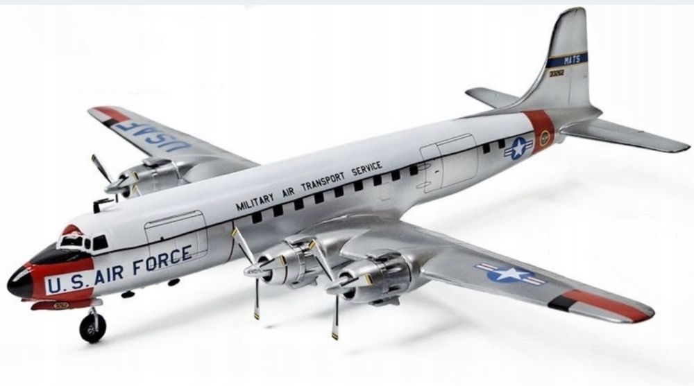 Academy 12634 samolot USAF C-118 Liftmaster model do sklejania 1:144