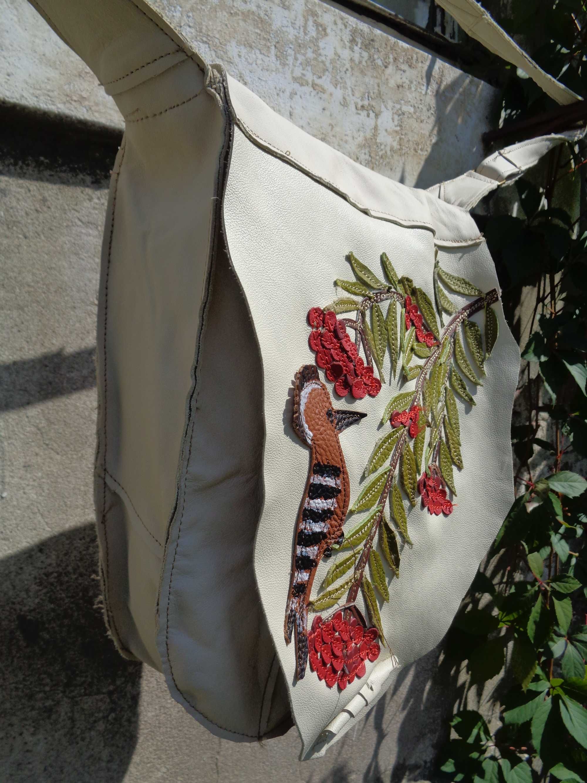 Artystyczna torebka skórzana z jarzębiną i dudkiem. Handmade