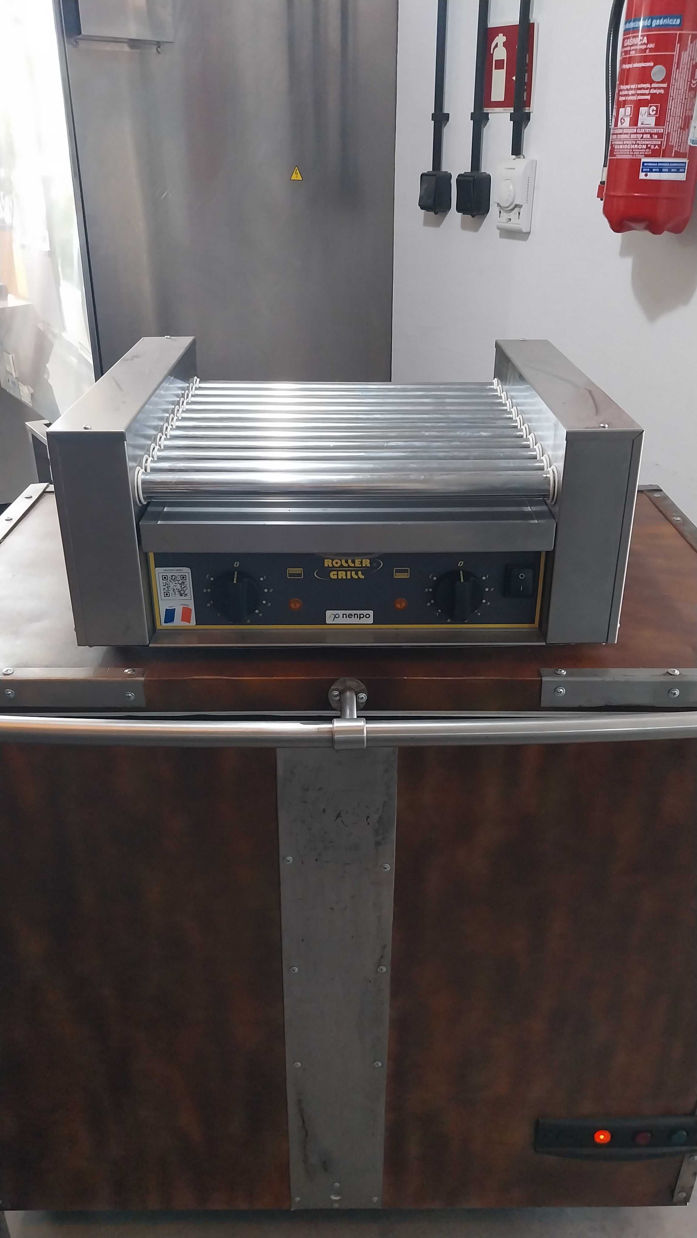 Podgrzewacz do parówek RG11 – 11 rolek, 2 strefy grzewcze, 1,4 kW