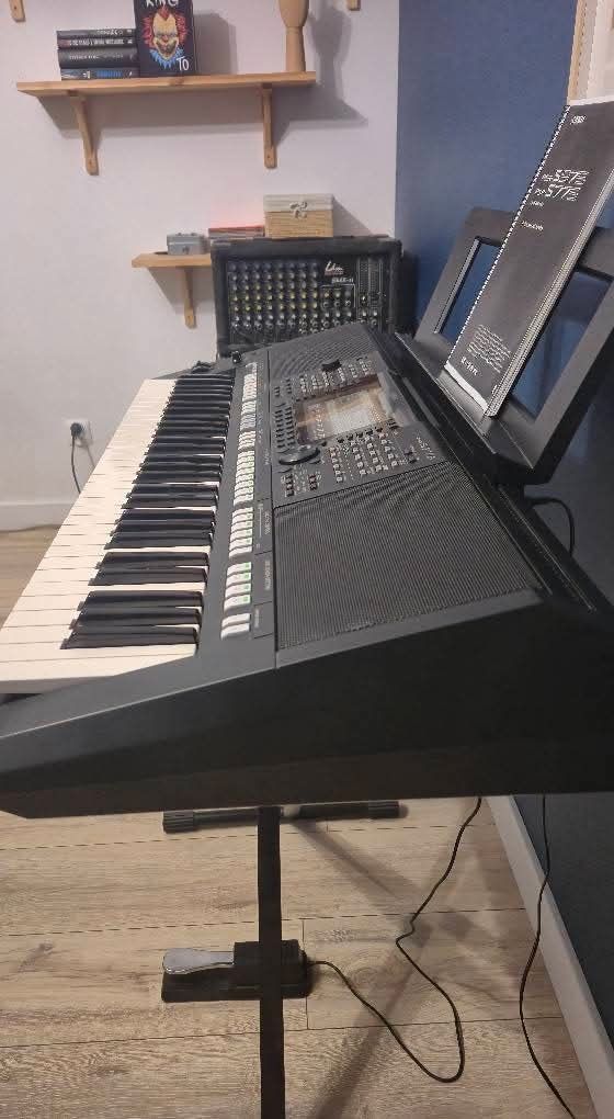 Yamaha PSR-S775 + Dodatki - Stan Jak Nowy