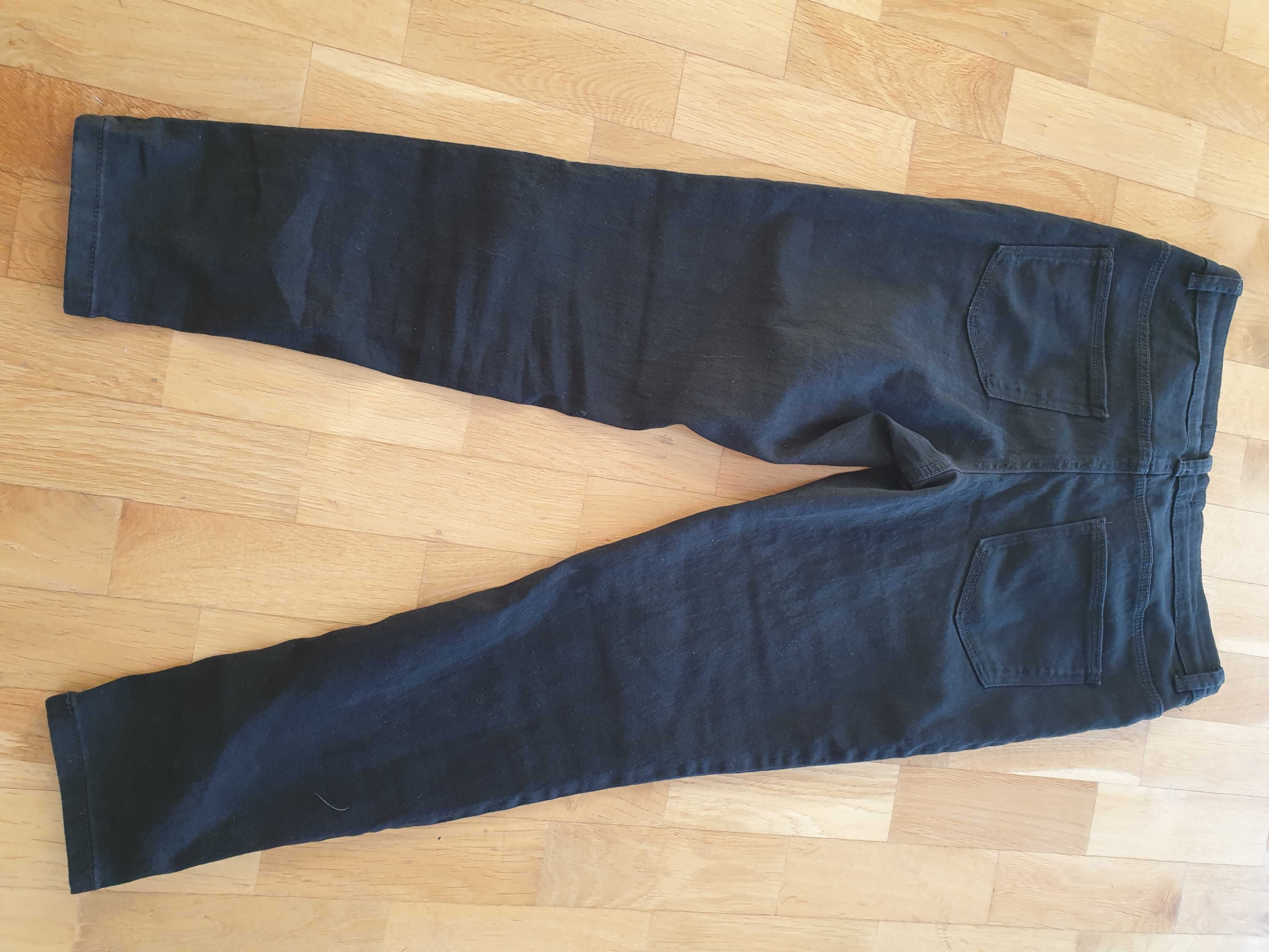 Czarne dopasowane jeansy skinny nowe.