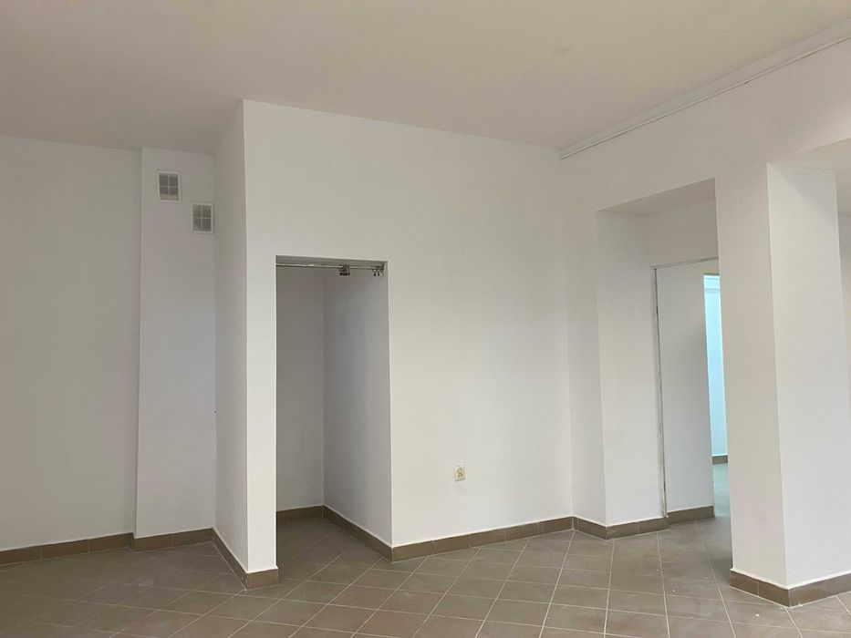 Lokal usługowy gabinet biuro 60m^2