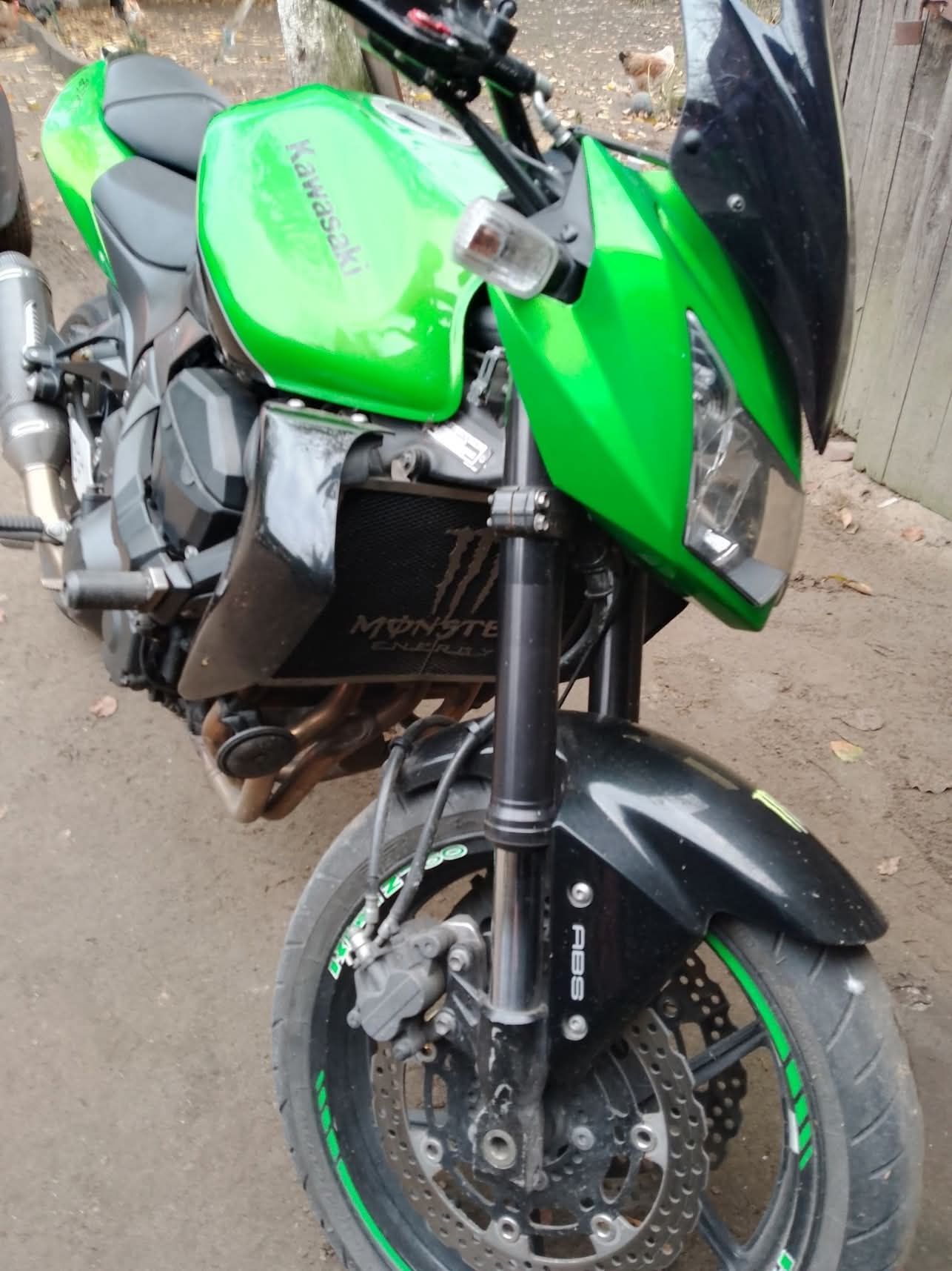 KAWASAKI Z750 ABS rok 2009 naked bike