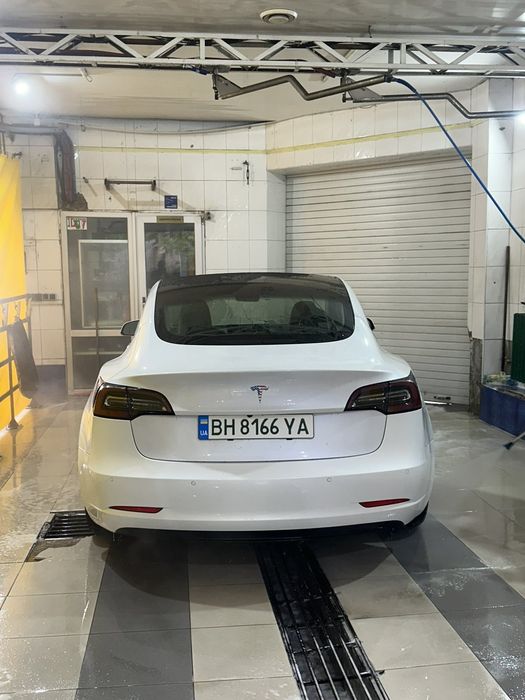 Аренда Tesla Model 3