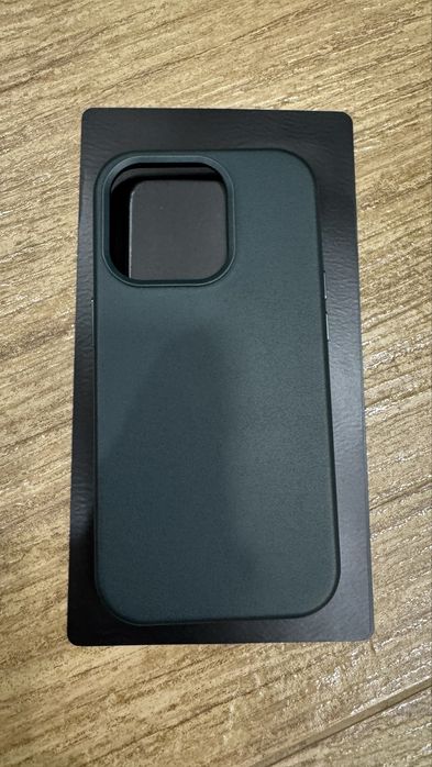 Чехлы, стекла iPhone 14 pro