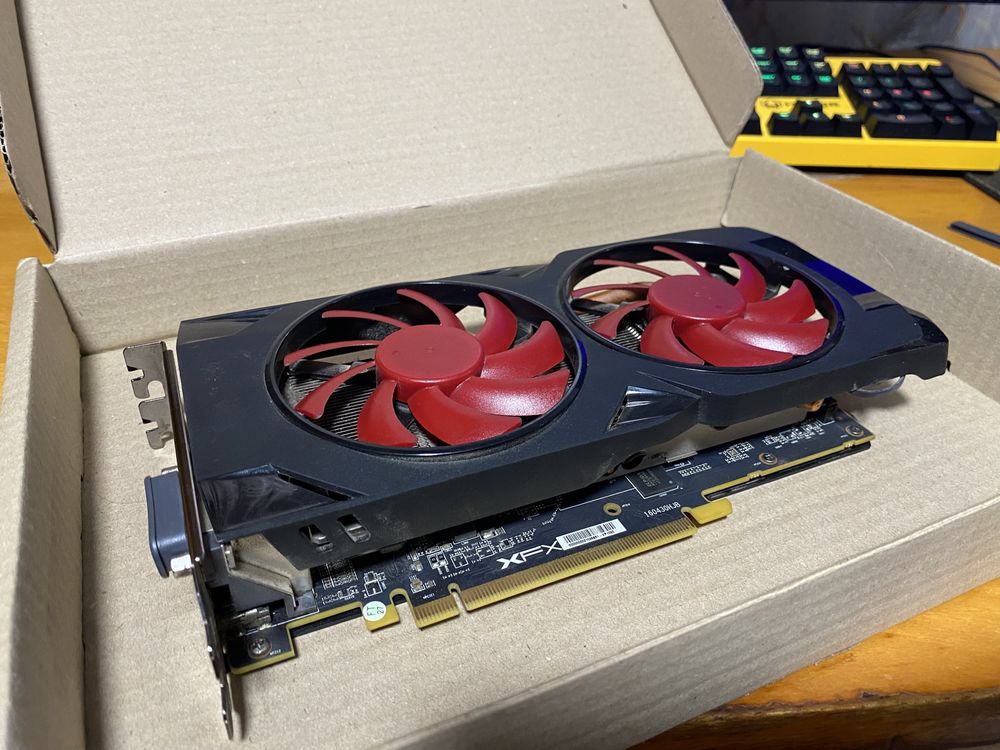 Продам Xfx Rx 570