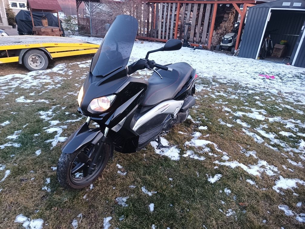 Yamaha X- MAX  Prywatnie